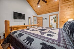 Main Level King Suite